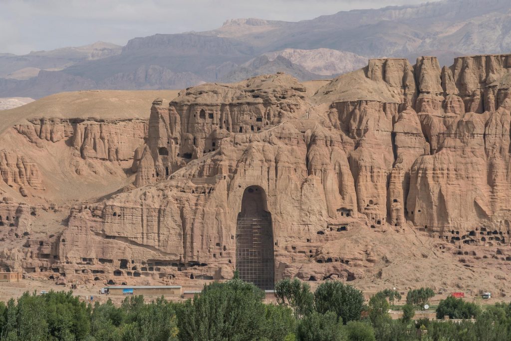 Far view of Buddhas